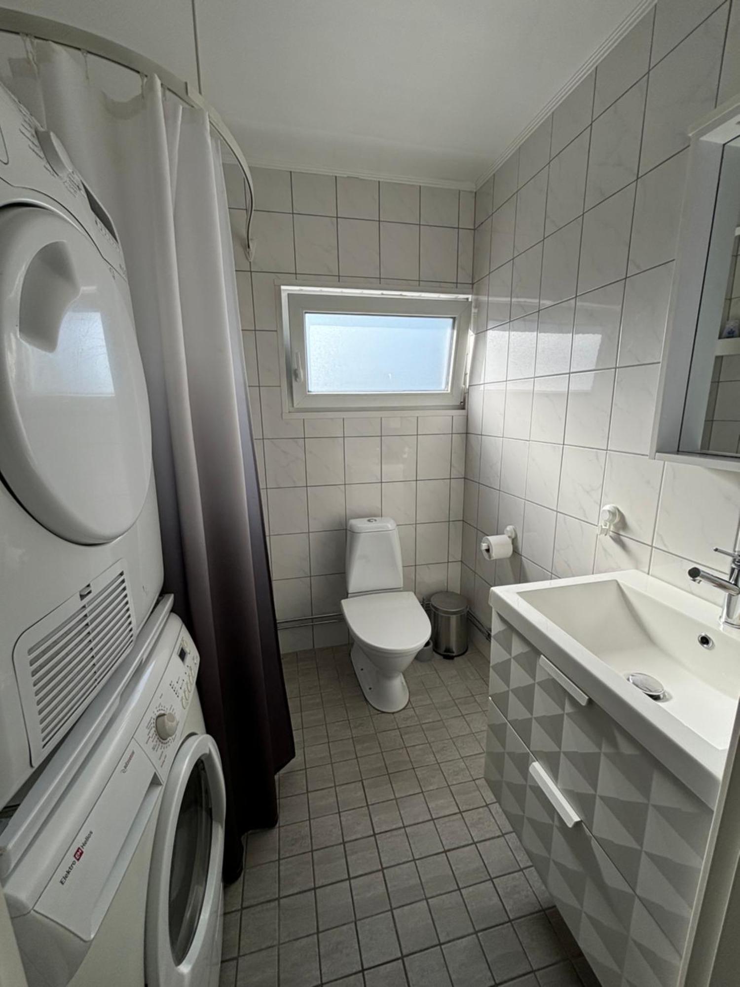 Apartment Videdal 2 - Own Entrance & Free Parking Malmö